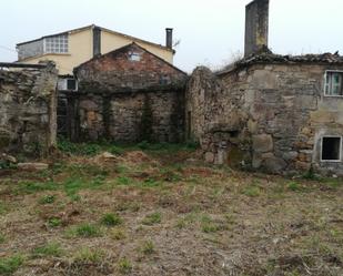 Casa o xalet en venda en Teo amb Jardí privat