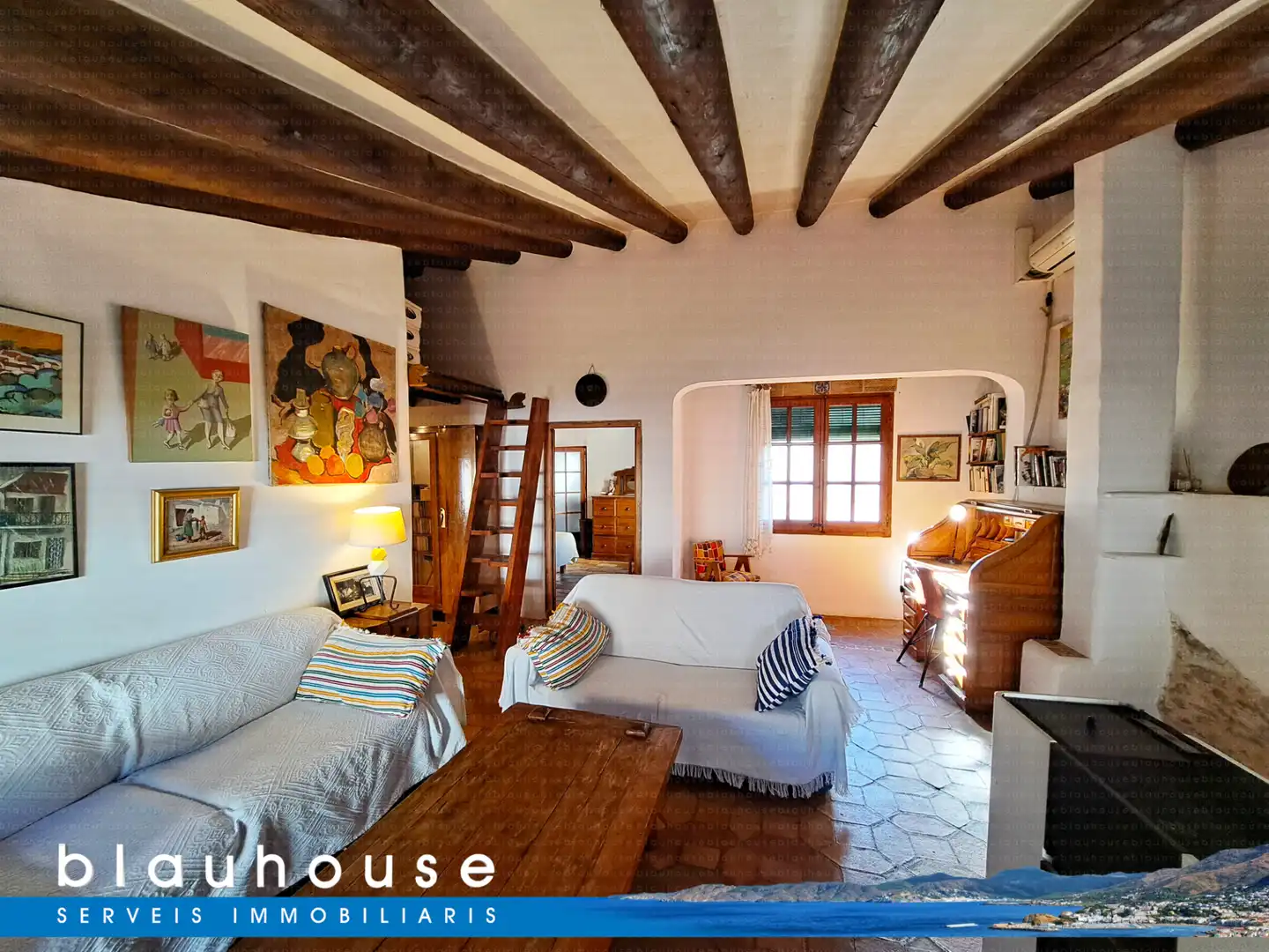 Sala de estar de Casa o chalet en venta en La Selva de Mar con Aire acondicionado, Calefacción y Terraza