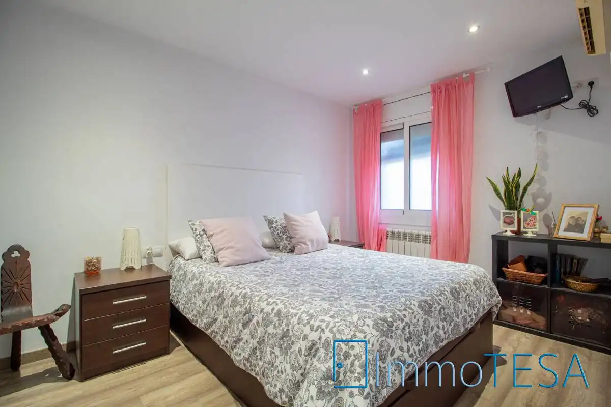 Bedroom of Flat for sale in Barberà del Vallès  with Heating, Parquet flooring and Terrace