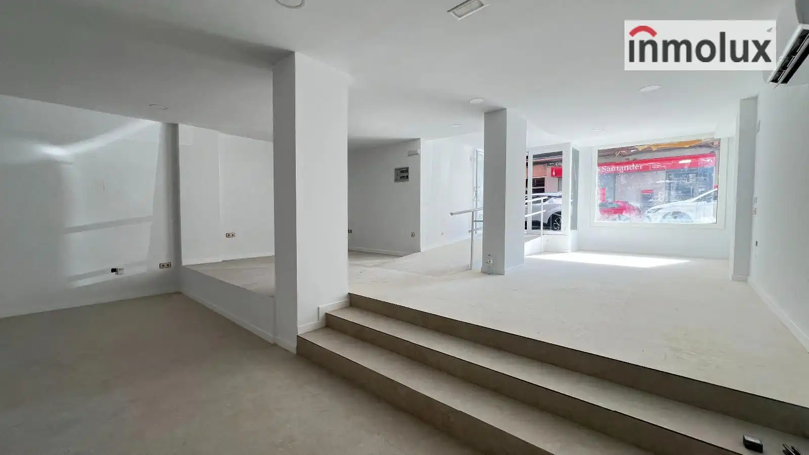 Local comercial de lloguer a Calle General Lacy