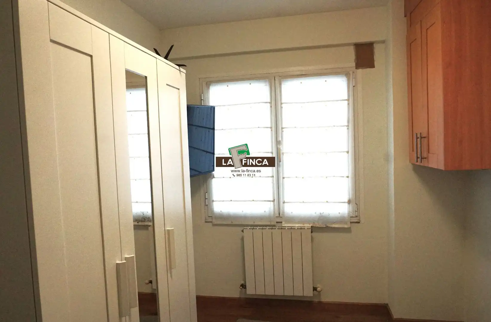 Bedroom of Flat for rent in Gijón   with Parquet flooring and Furnished