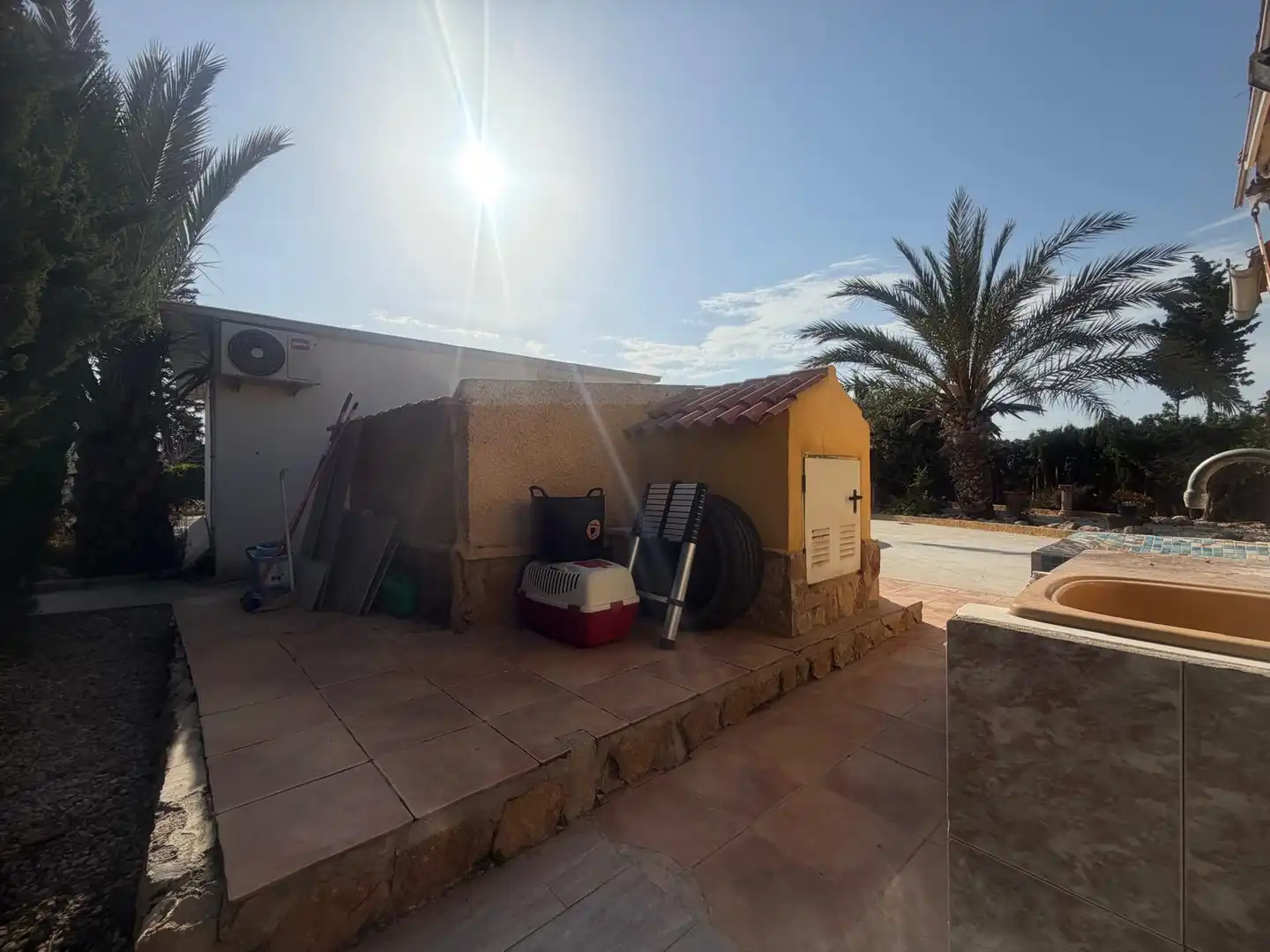 Vista exterior de Casa o xalet en venda en Elche / Elx amb Aire condicionat, Jardí privat i Terrassa
