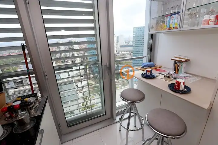 Terraza de Piso en venta en Barcelona con Calefacción y Terraza