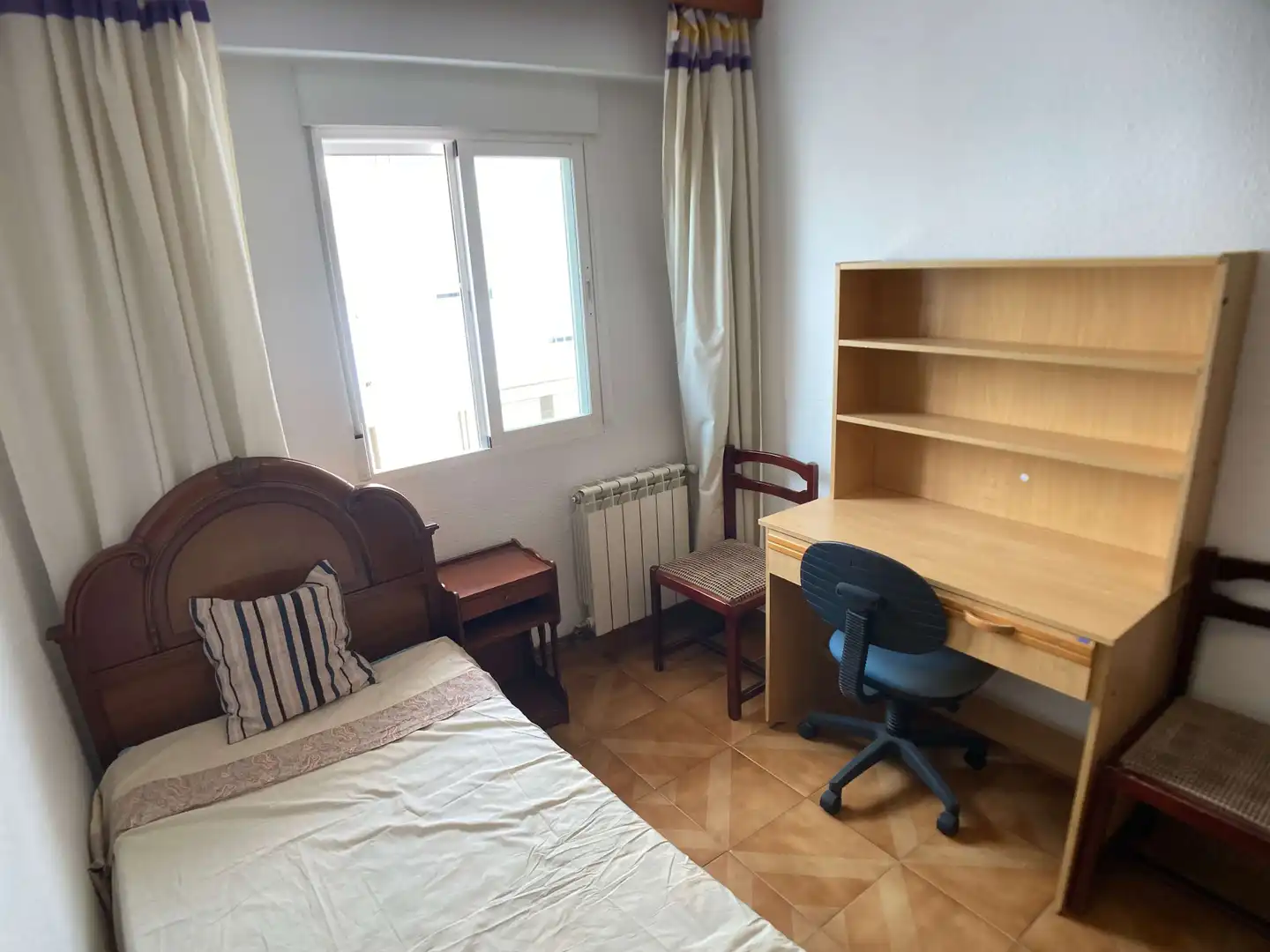 Habitación de Piso de alquiler en Madrid con Calefacción, Terraza y Amueblado
