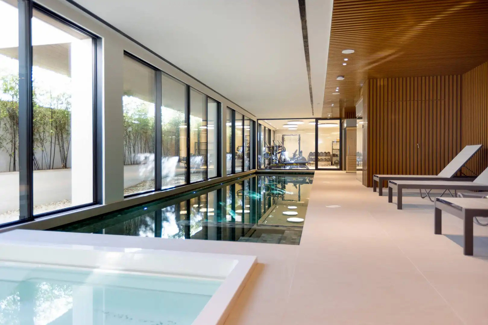 Piscina de Ático en venta en Estepona con Aire acondicionado, Calefacción y Terraza