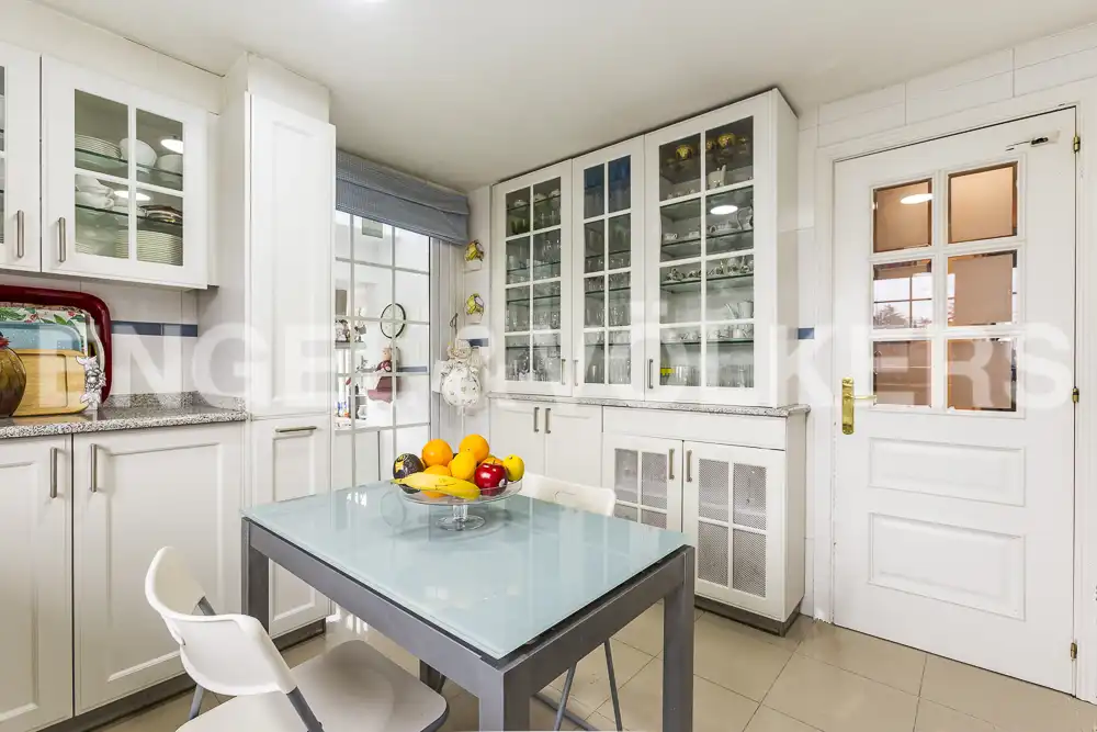 Kitchen of Houses for sale in Madrid  with Air Conditioner, Heating and Private garden