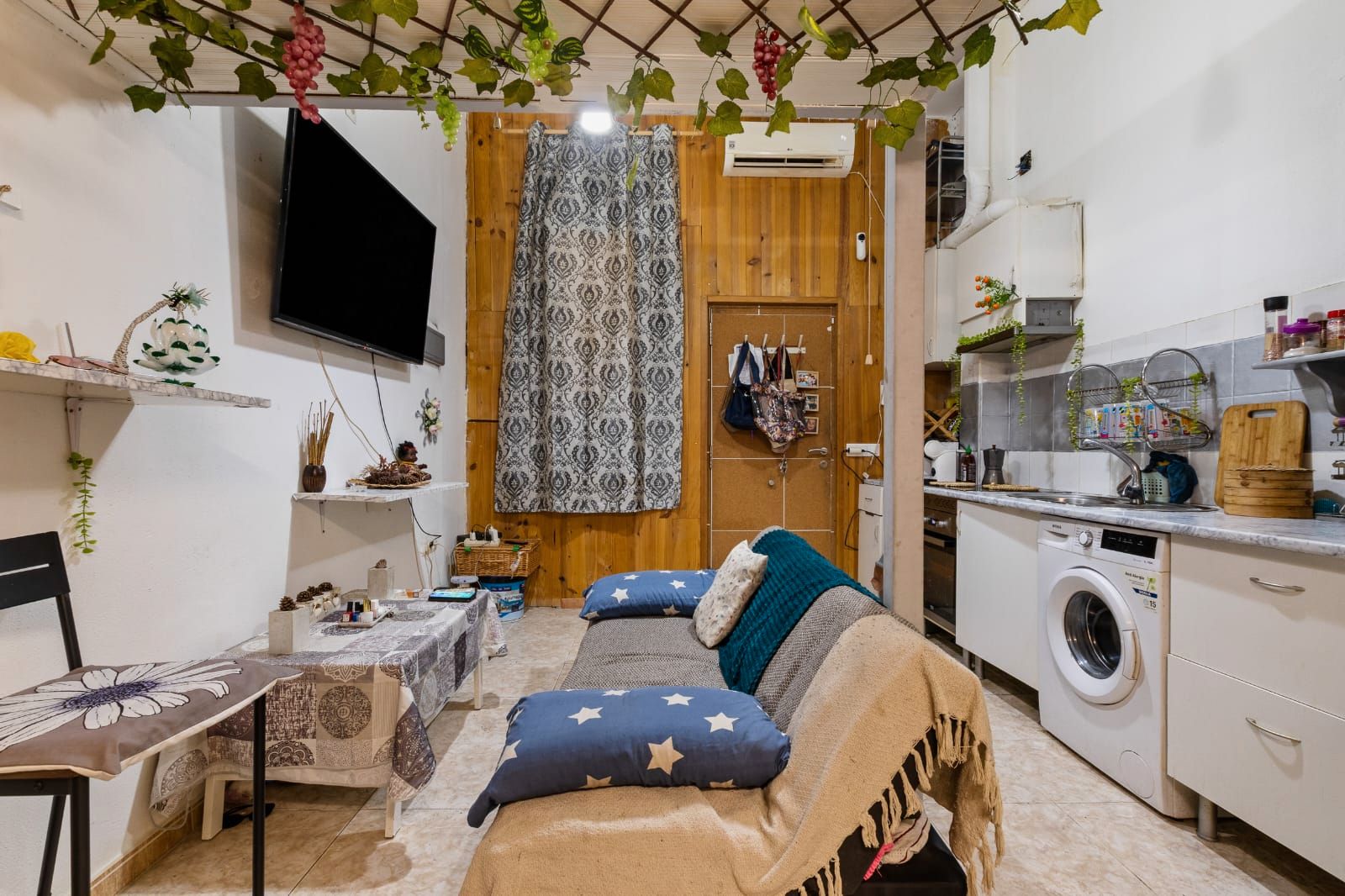 Sala d'estar de Apartament en venda en Torremolinos amb Aire condicionat i Piscina comunitària