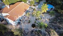 Vista exterior de Casa o xalet en venda en Altea amb Aire condicionat, Terrassa i Piscina