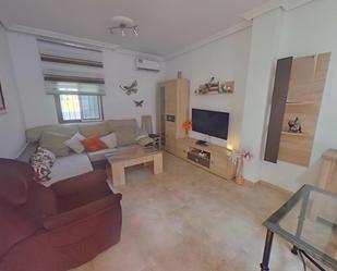 Living room of Single-family semi-detached for sale in  Córdoba Capital  with Terrace