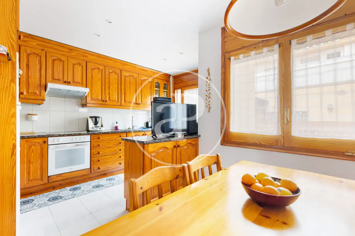 Cocina de Casa o chalet en venta en Sant Cugat del Vallès con Aire acondicionado, Calefacción y Terraza