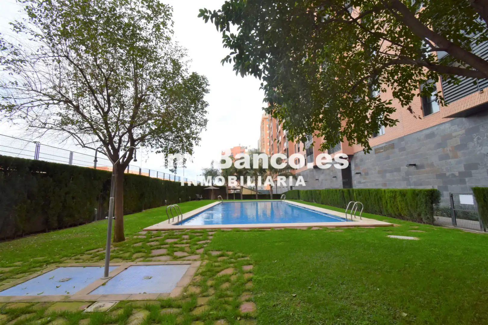 Piscina de Piso de alquiler en Valencia con Aire acondicionado, Calefacción y Terraza