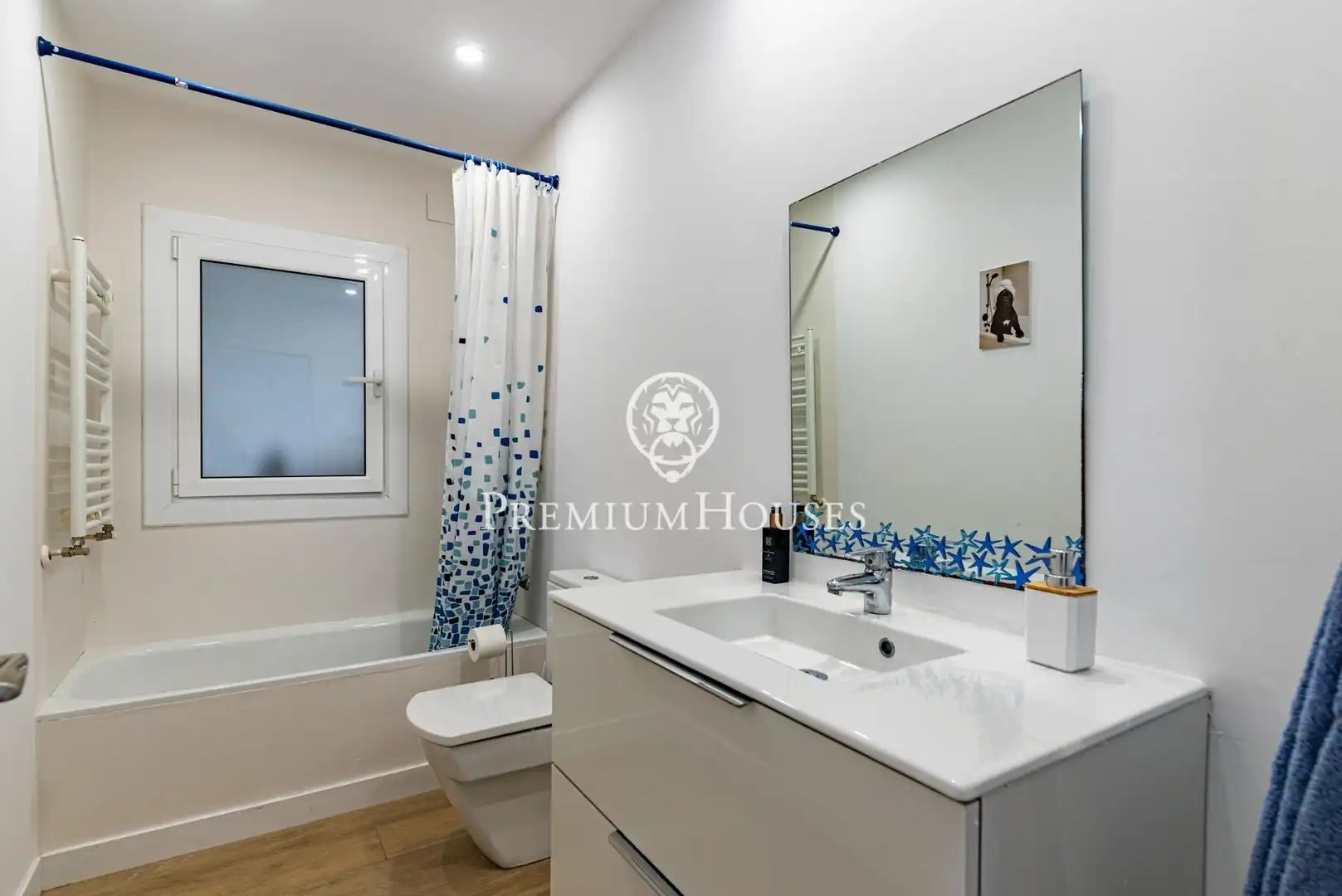 Bathroom of Houses for sale in Castelldefels  with Heating, Private garden and Terrace