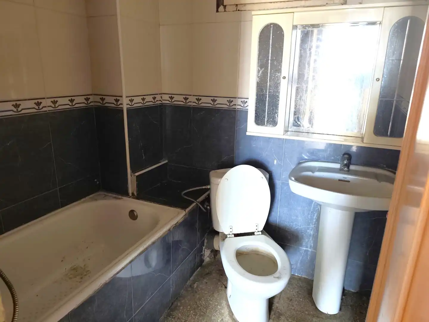 Bathroom of Flat for sale in Santa Margarida I Els Monjos  with Balcony and Alarm