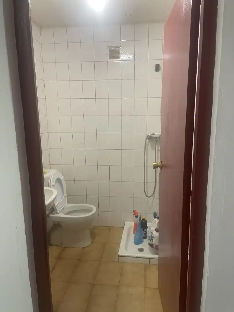 Bathroom of Industrial buildings for rent in Zaragoza