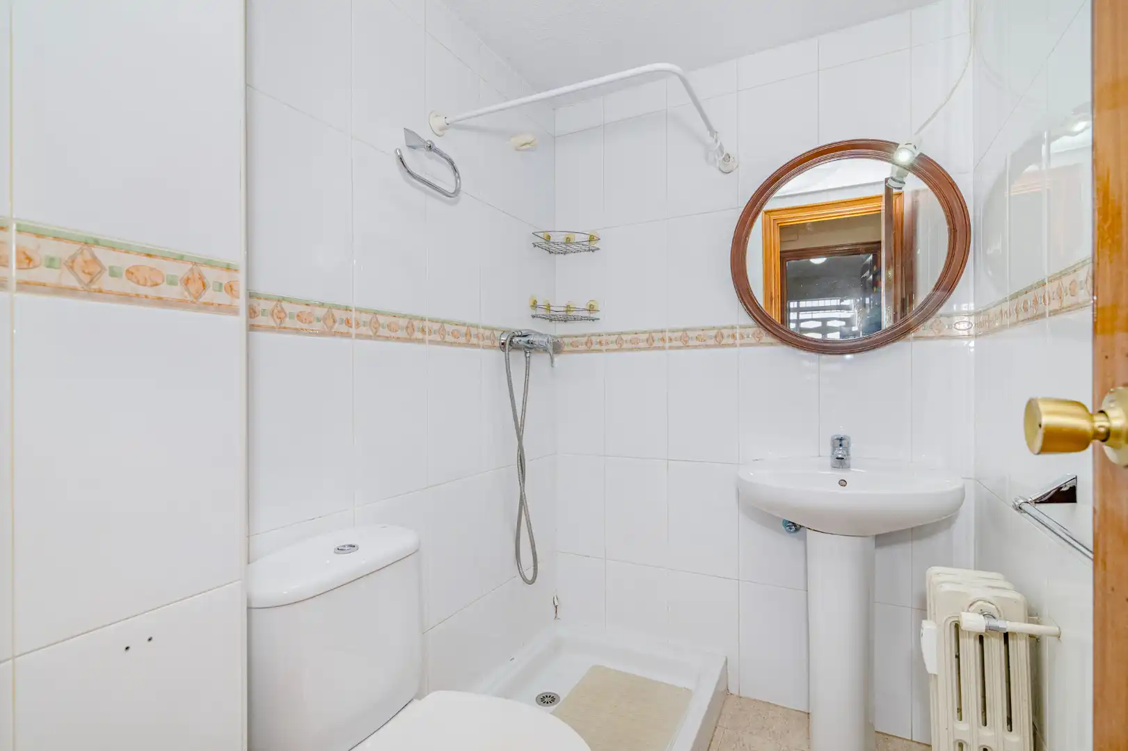 Bathroom of Flat for sale in Granada  with Terrace, Storage room and Balcony