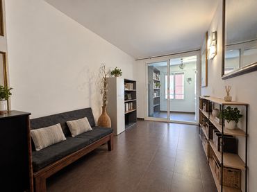 Appartamento con balcone in vendita a Carrer de Godall