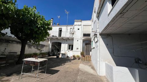 Casa con dos viviendas en el Centro del pueblo