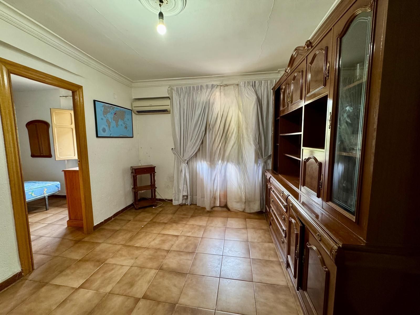 Flat to rent in  Valencia Capital  with Air Conditioner