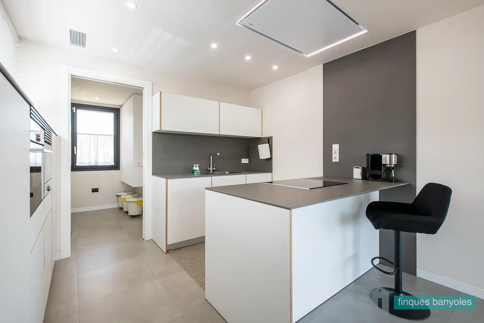 Kitchen of Houses for sale in Banyoles  with Air Conditioner, Heating and Terrace