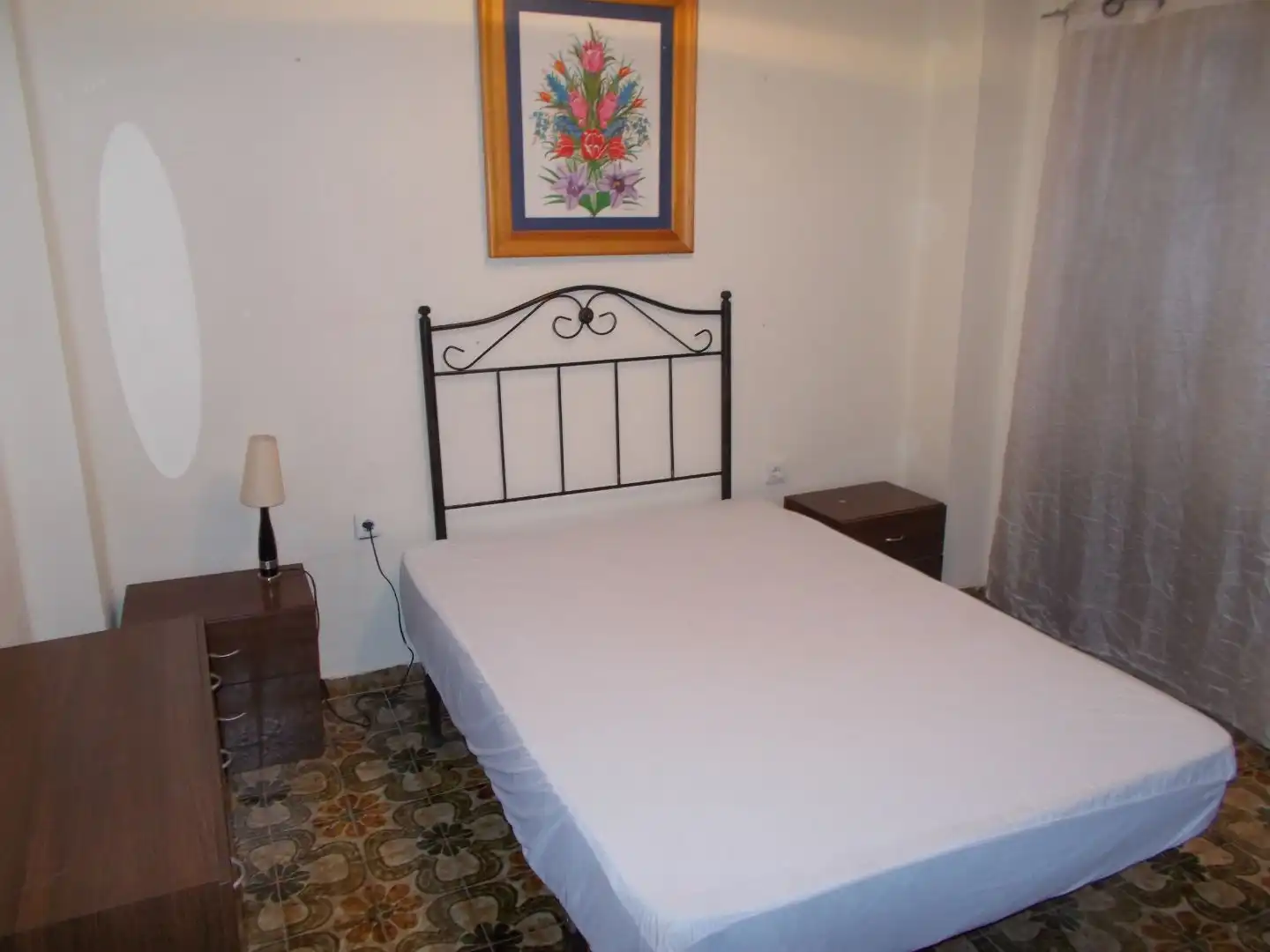 Bedroom of Flat for share in País Valencià