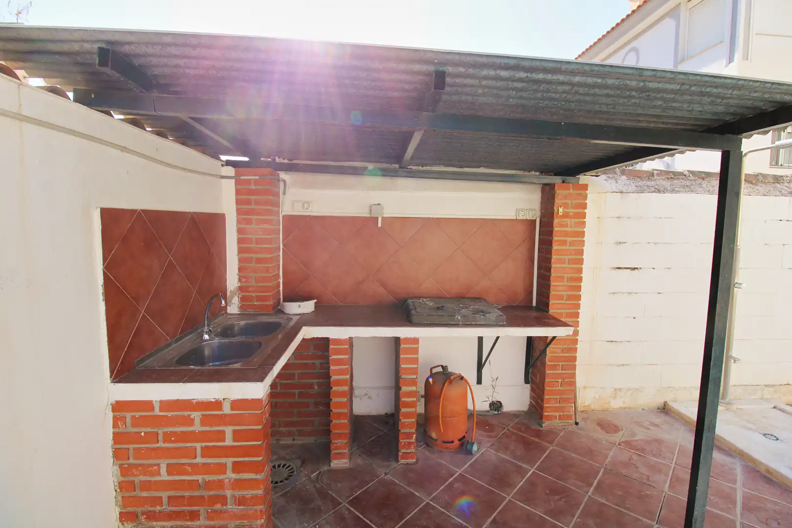 Terrassa de Casa adosada en venda en Alhaurín de la Torre amb Aire condicionat, Terrassa i Traster