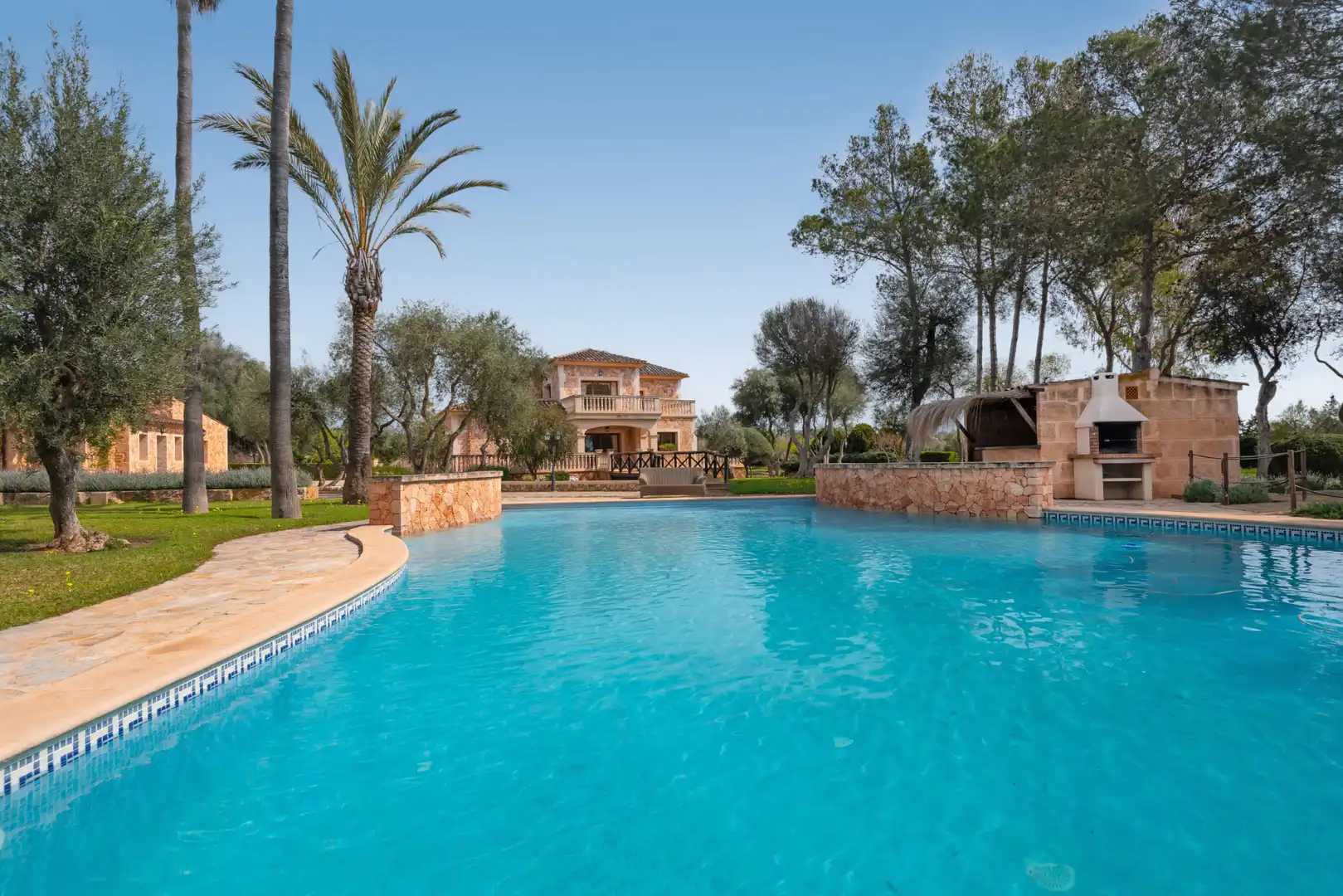 Piscina de Finca rústica en venda en Llucmajor amb Aire condicionat, Calefacció i Jardí privat