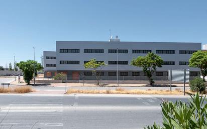 Exterior view of Office for sale in La Rinconada  with Air Conditioner