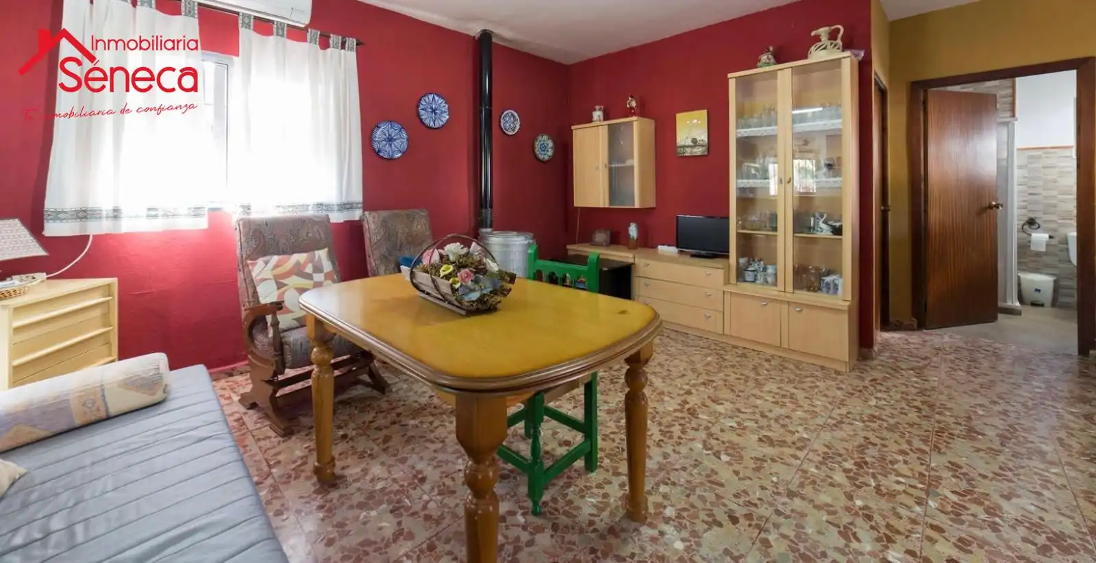 Menjador de Casa o xalet en venda en Córdoba amb Aire condicionat, Terrassa i Traster