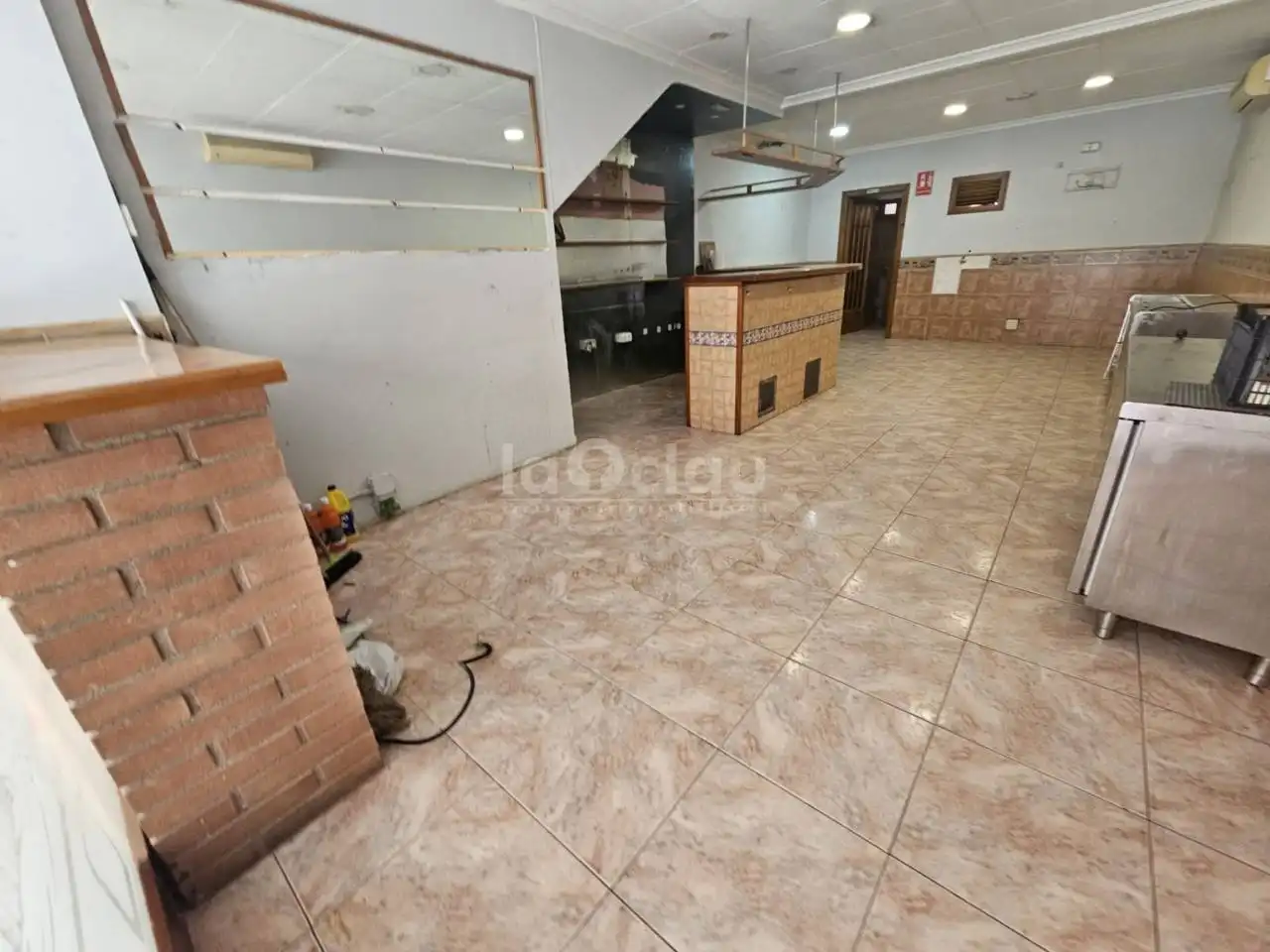 Commercial properties for rent in Tona