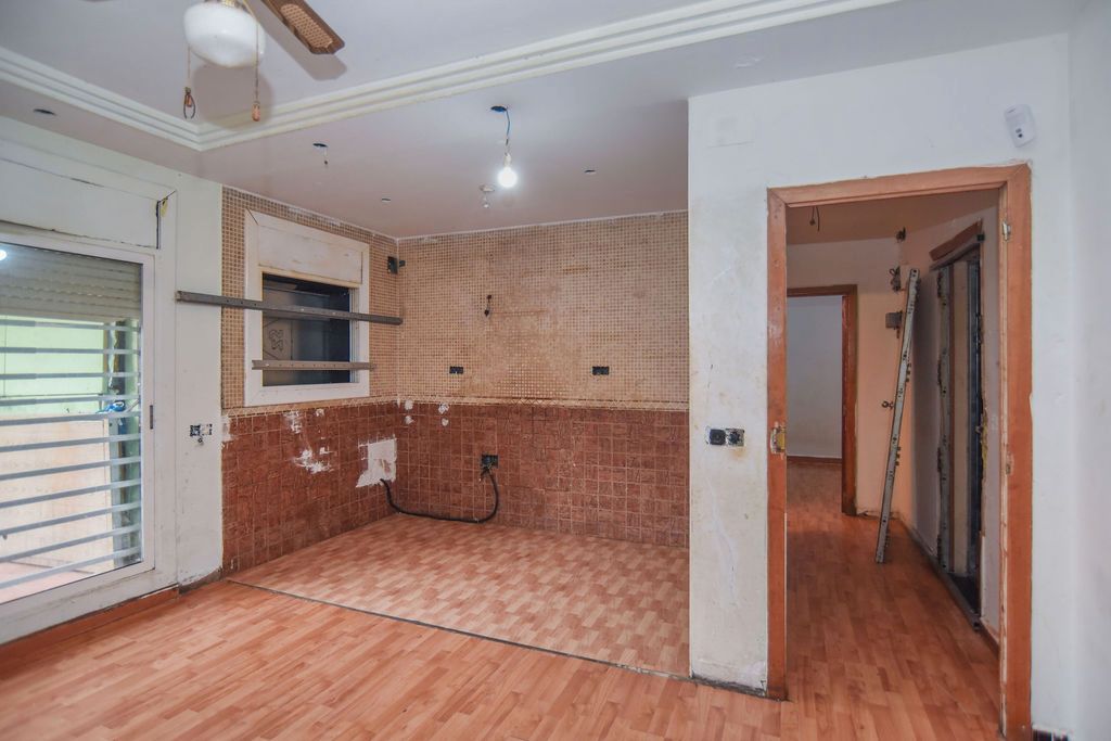 Kitchen of Apartment for sale in Mataró