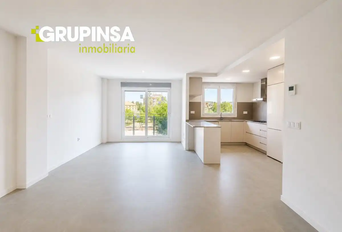 Vista exterior de Pis en venda en Burriana / Borriana amb Aire condicionat, Balcó i Piscina comunitària