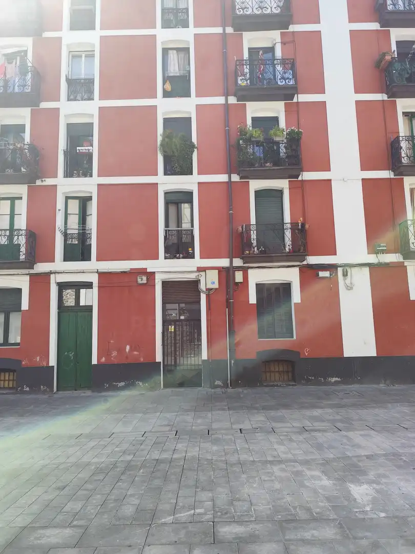 Vista exterior de Pis en venda en Beasain amb Calefacció