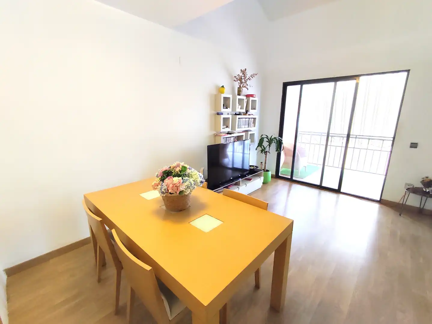Living room of Flat for sale in Puçol  with Air Conditioner, Parquet flooring and Terrace