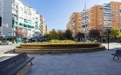 Vista exterior de Pis en venda en  Granada Capital