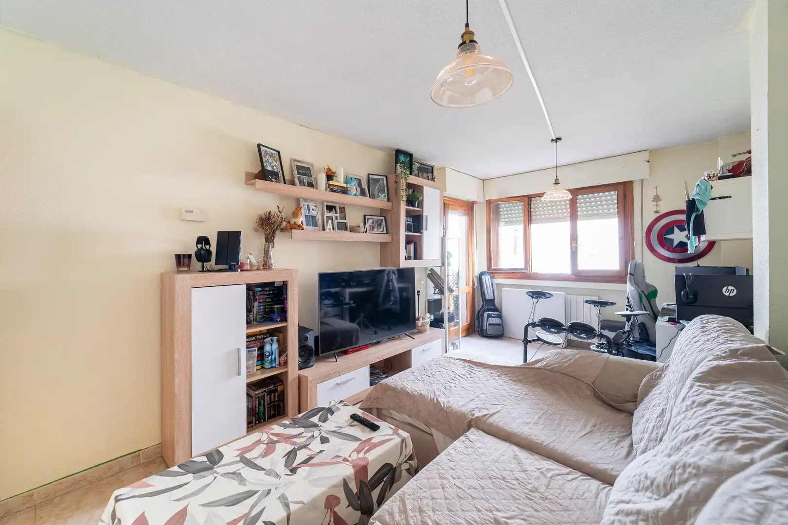 Sala de estar de Planta baja en venta en Sevilla la Nueva con Calefacción, Terraza y Amueblado