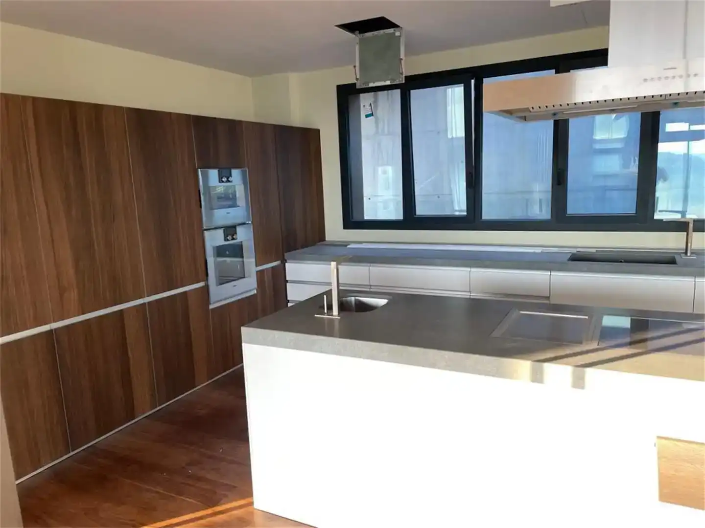 Kitchen of Houses for sale in Alella  with Air Conditioner, Private garden and Parquet flooring