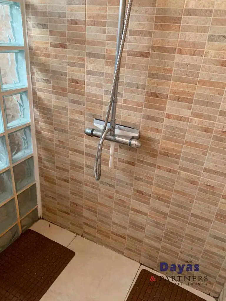 Bany de Casa o xalet en venda en Orihuela amb Aire condicionat, Terrassa i Moblat