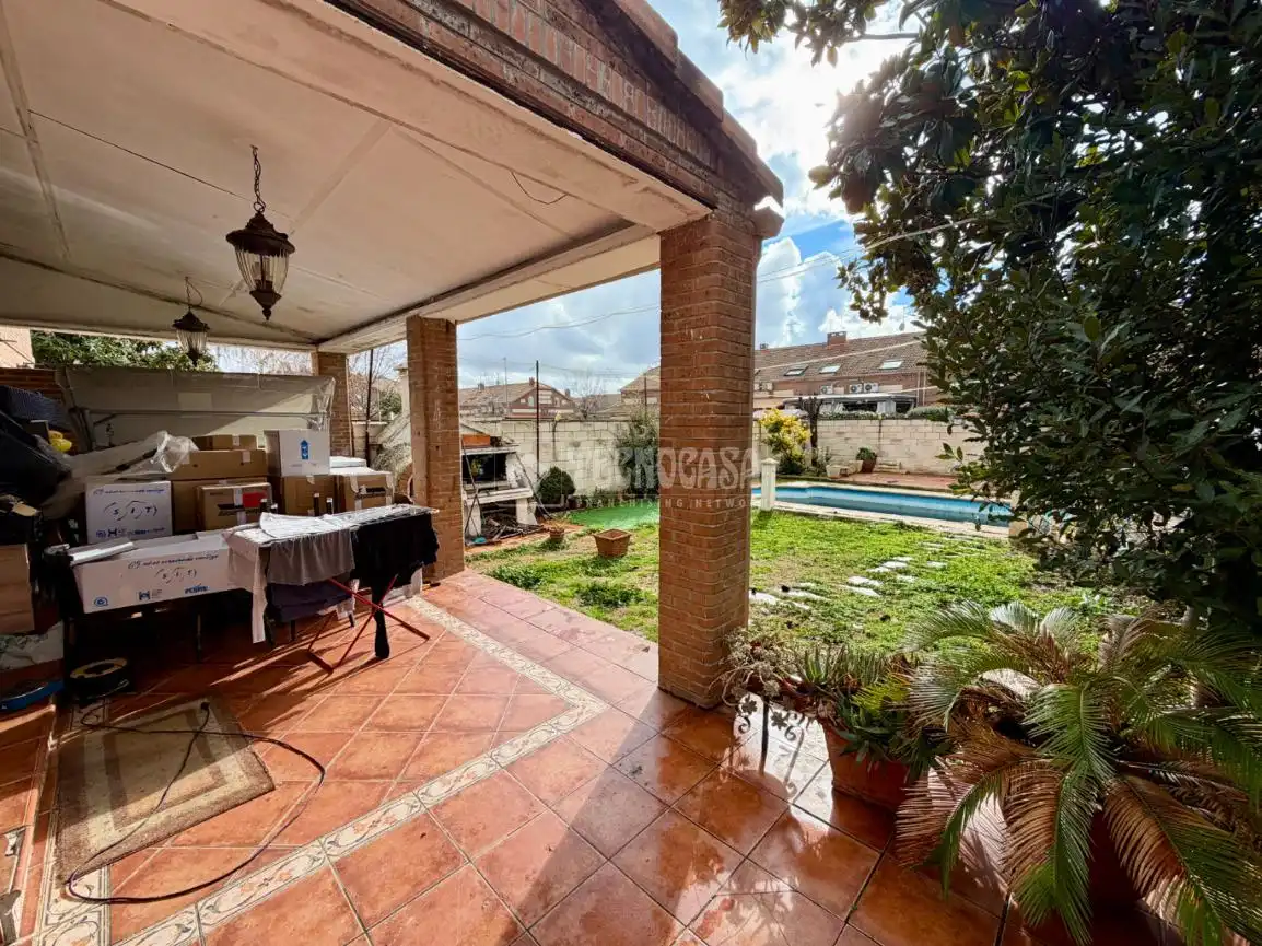 Casa adosada en venta en Villanueva de la Torre