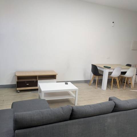 Piso en Venta en Calle de Maqueda en Aluche