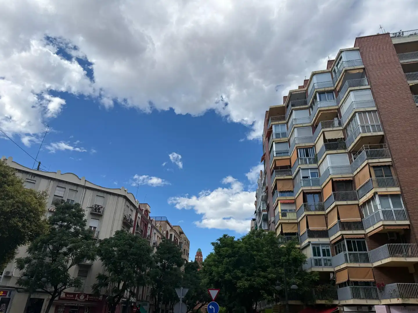 Vista exterior de Pis en venda en Valencia amb Aire condicionat i Alarma