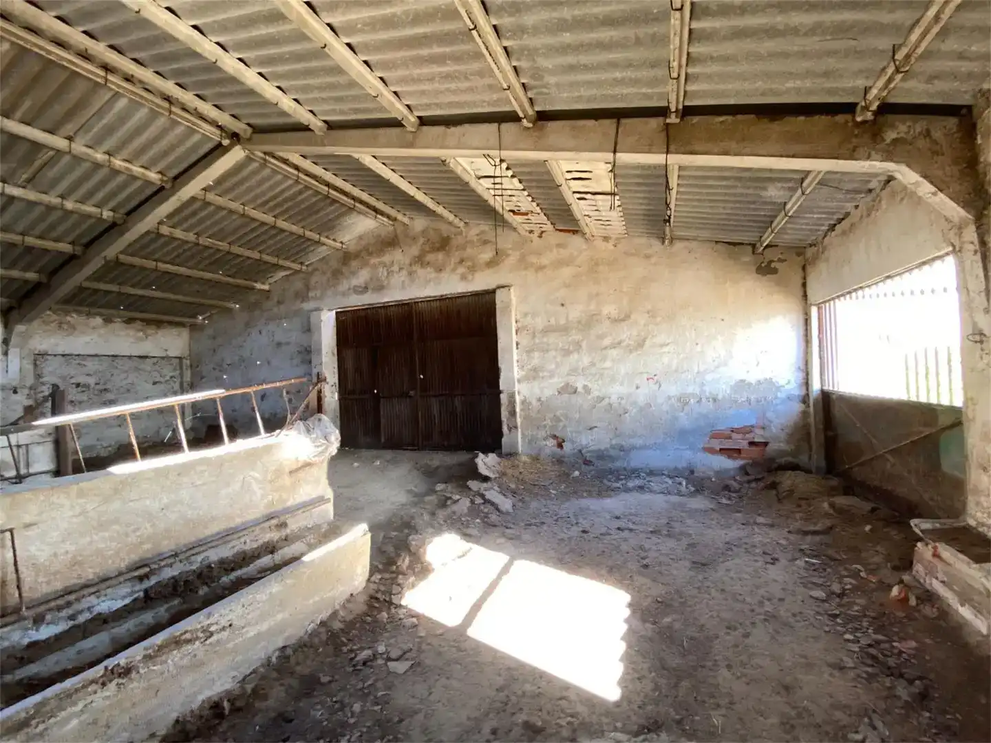 Industrial buildings for sale in Olmos de Esgueva