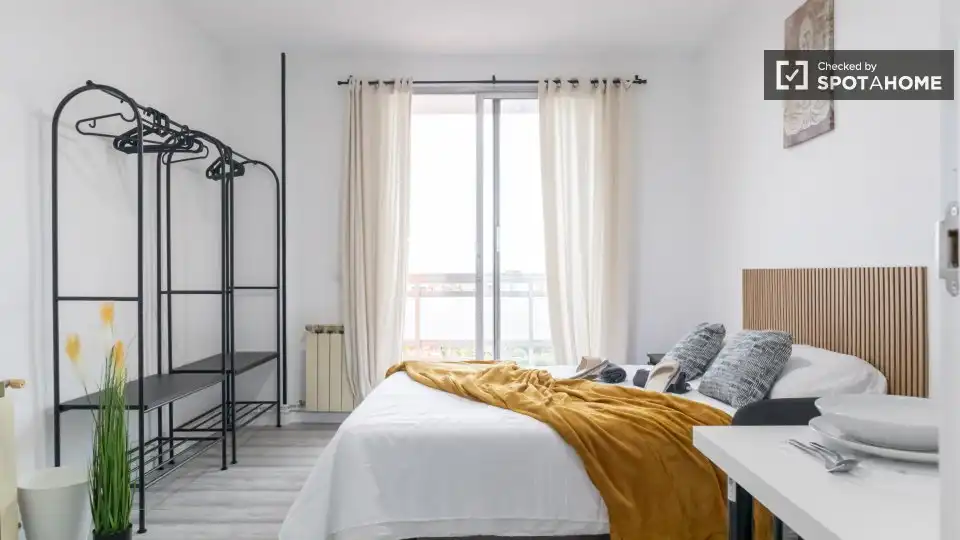 Room in Vista Alegre