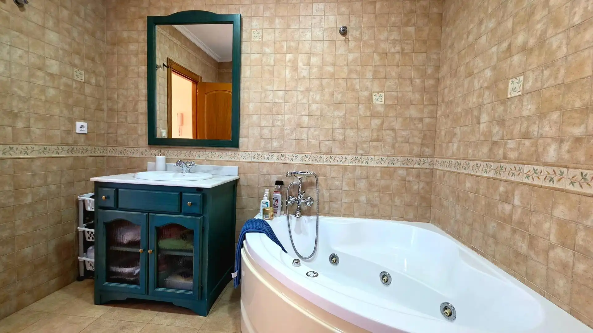 Bany de Casa o xalet en venda en La Unión amb Aire condicionat, Jardí privat i Terrassa