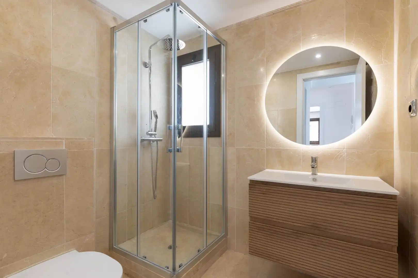 Bathroom of Houses for sale in Sitges  with Air Conditioner, Heating and Parquet flooring