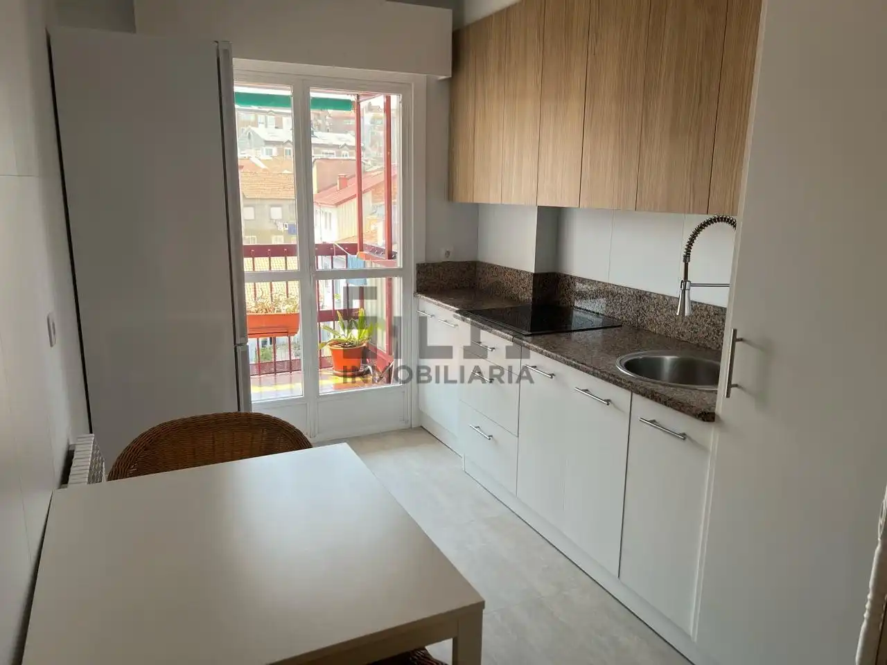 Kitchen of Flat for rent in Ourense Capital   with Heating, Furnished and Balcony