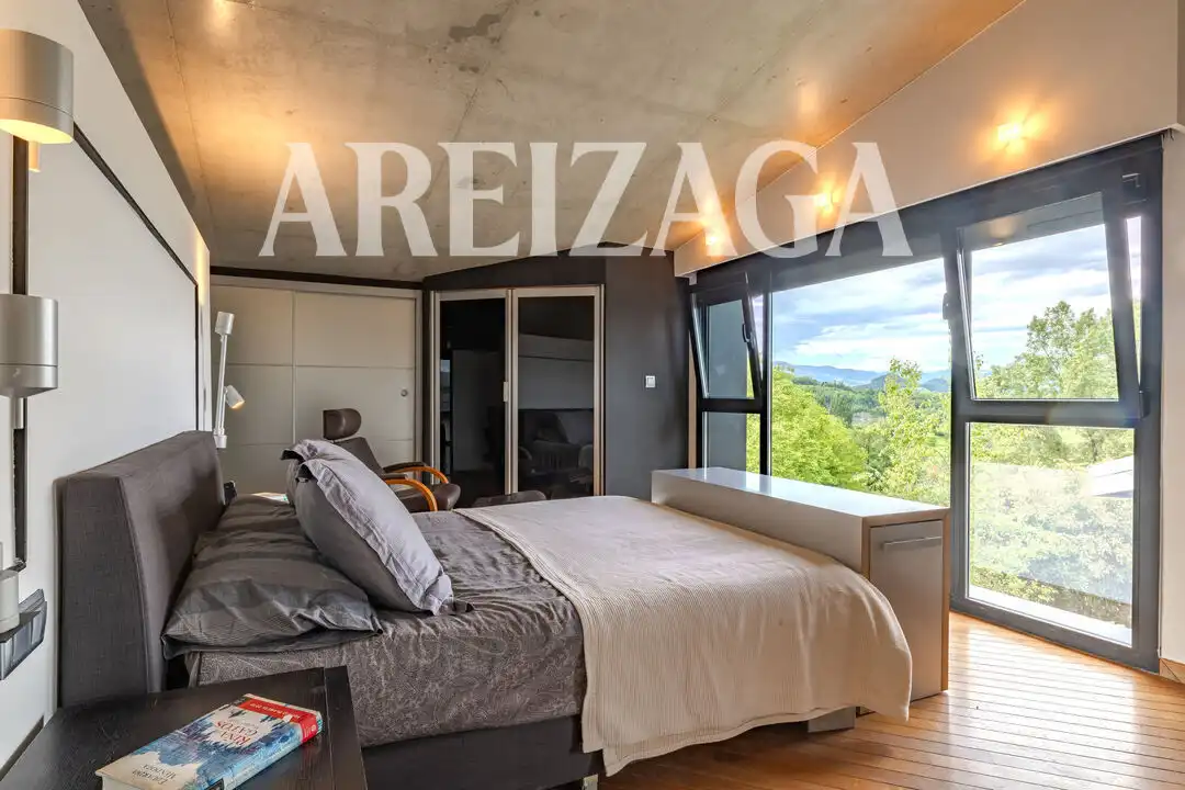 Dormitori de Casa o xalet en venda en Miramon - Zorroaga
