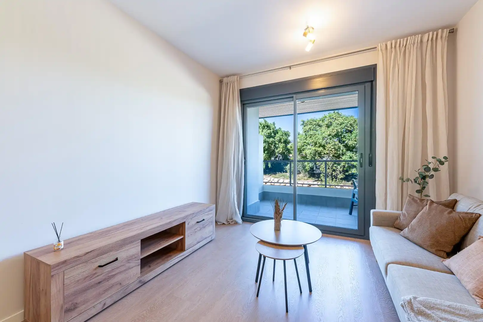 Apartament amb piscina de lloguer a Las Lagunas, imagen 2