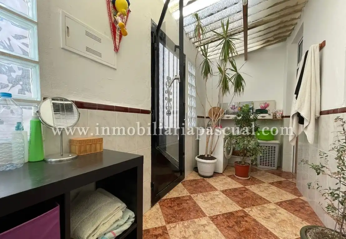 Vista exterior de Casa o chalet en venta en Beniarrés