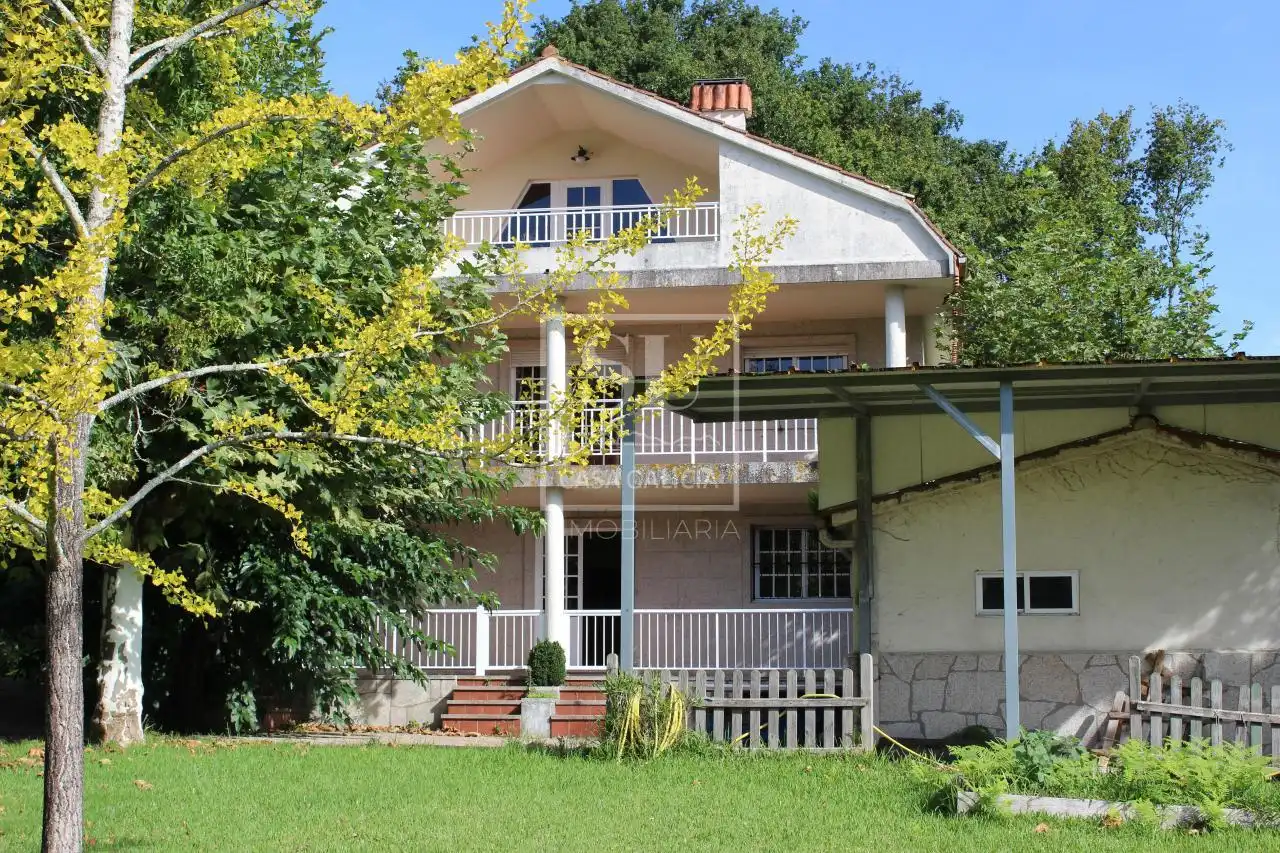 Xalet amb jardí en venda a San Pedro da Ramallosa