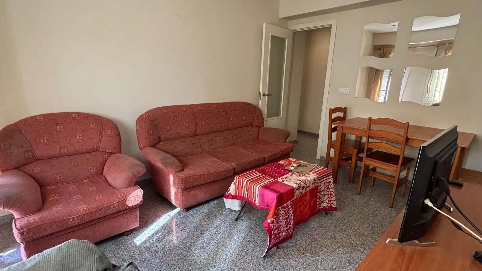 Sala d'estar de Pis de lloguer en Sevilla amb Aire condicionat, Moblat i Balcó